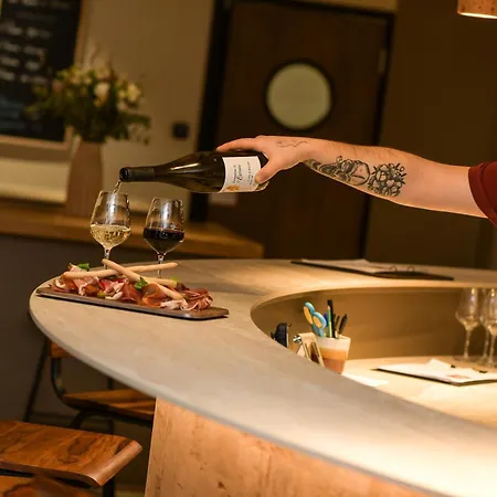 Rivella Hotel Clisson