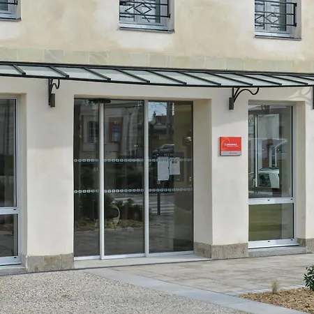Rivella Hotel Clisson