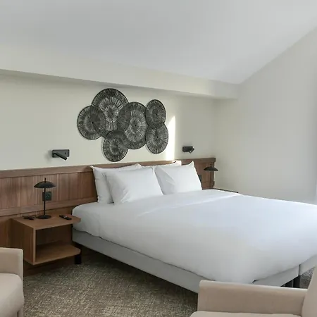 Rivella Hotel 3*