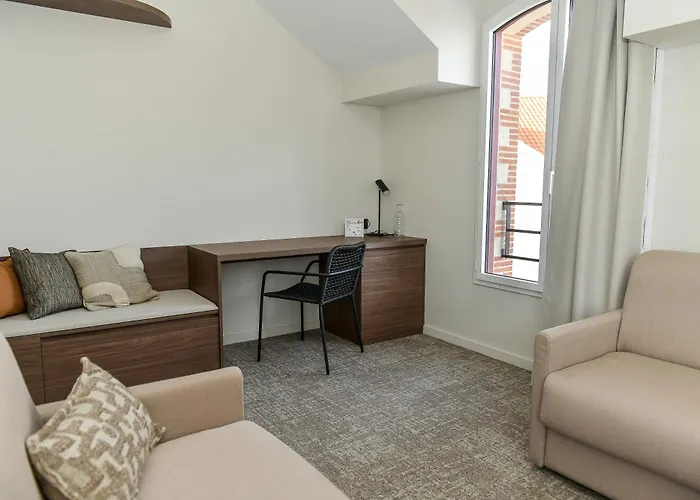 Rivella Hotell Clisson