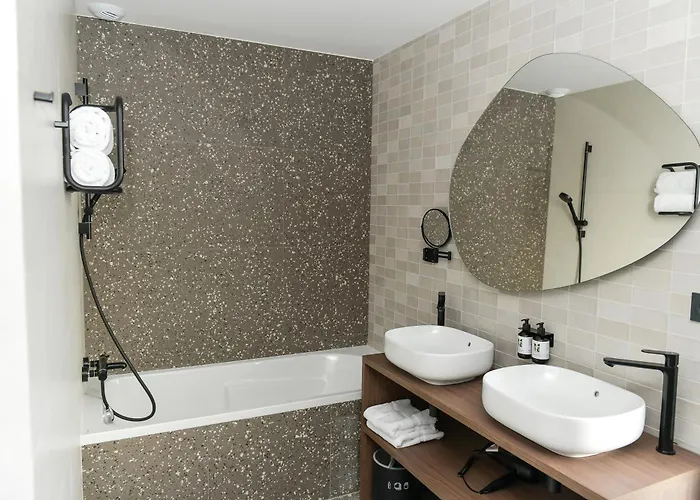 Hotell Rivella Clisson